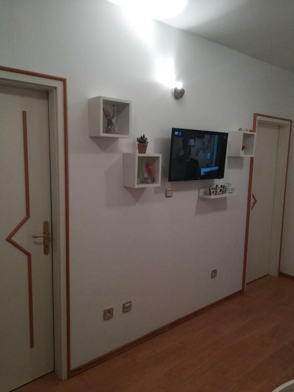 קלק Apartman Loza מראה חיצוני תמונה